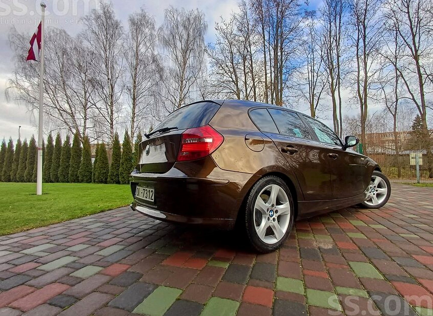 BMW 118 — foto 2