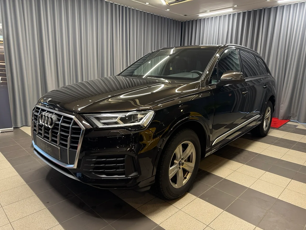 Audi Q7, 2023. gads