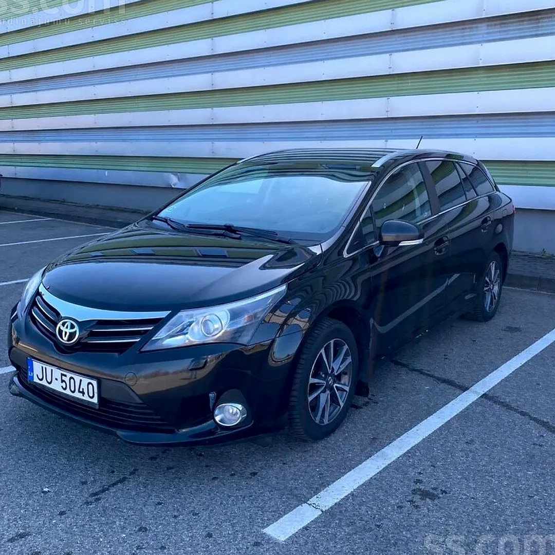 Toyota Avensis, 2014. gads
