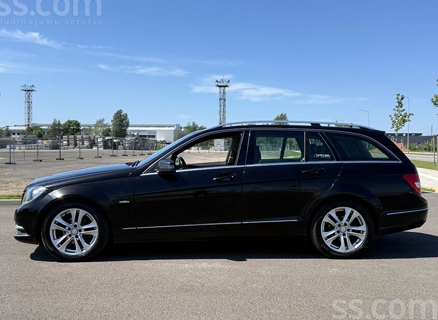 Mercedes-Benz C180 — foto 6