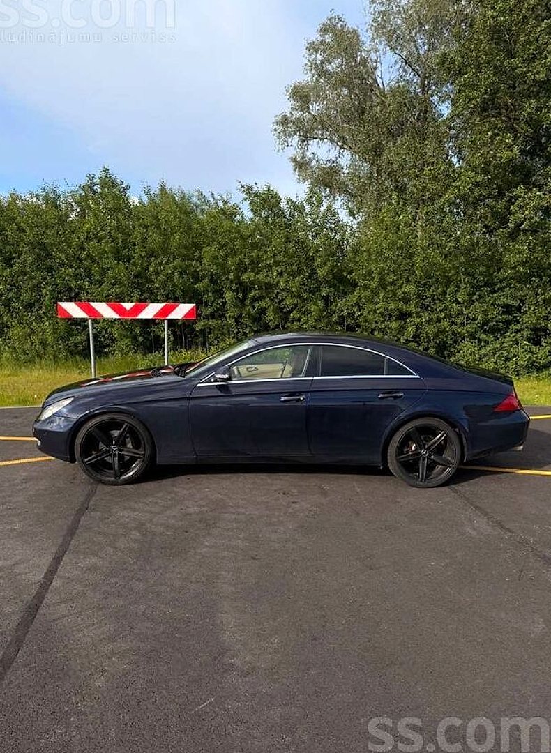 Mercedes-Benz CLS320 — foto 6
