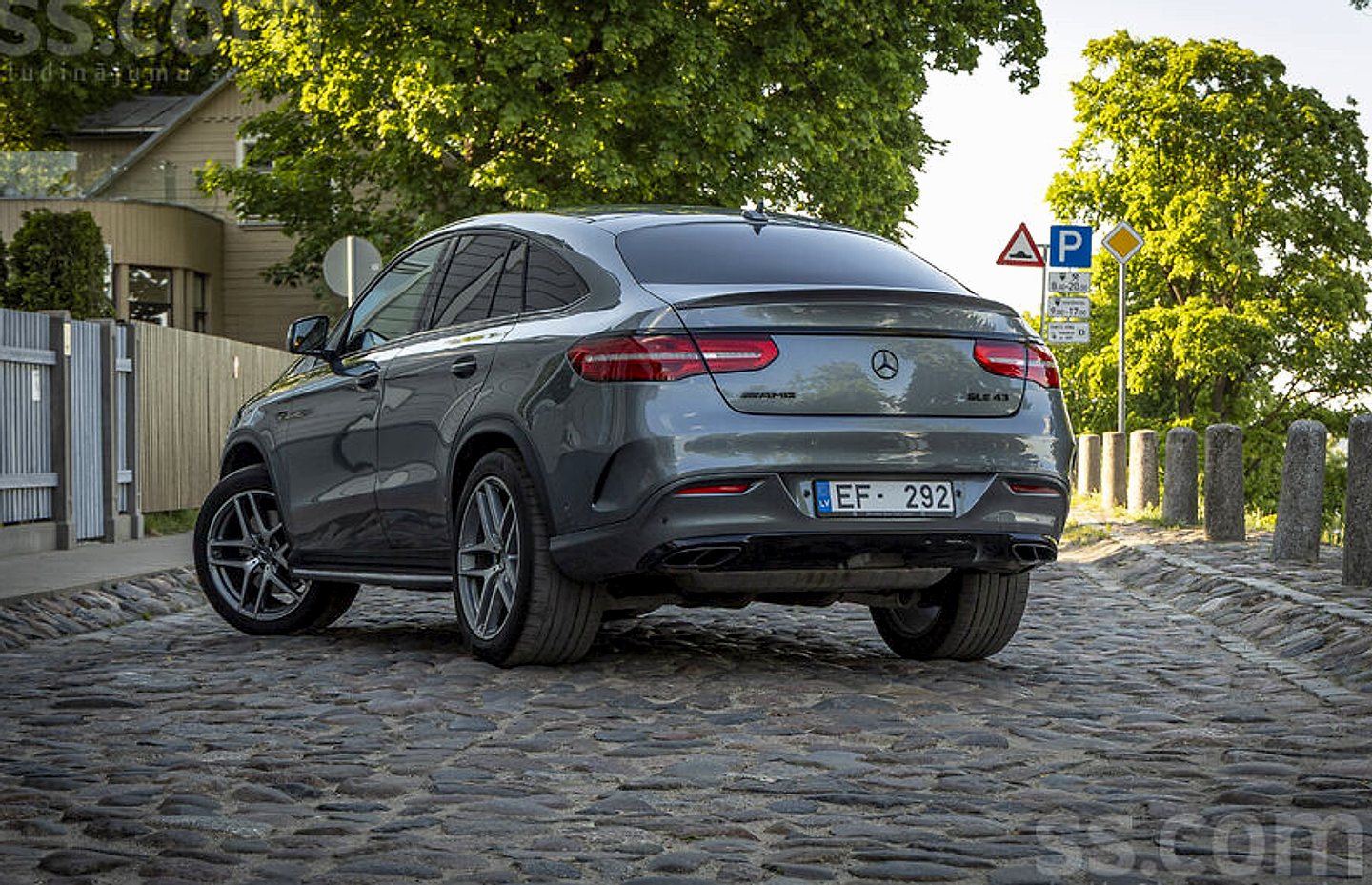 Mercedes-Benz GLE 43 AMG — foto 4