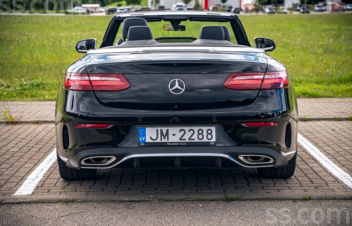 Mercedes-Benz E200 — foto 6