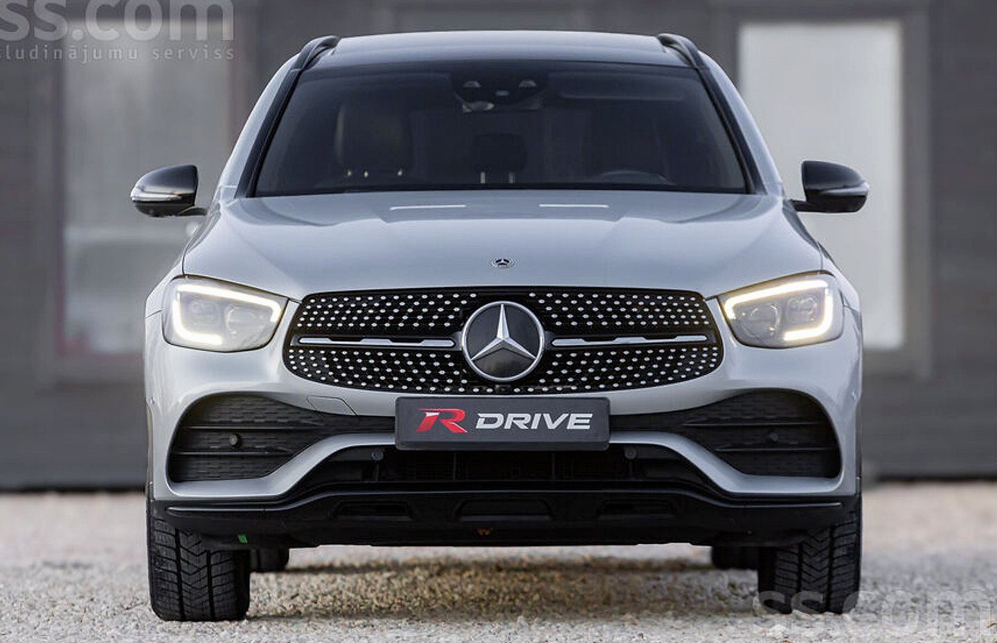 Mercedes-Benz GLC 300 — foto 2