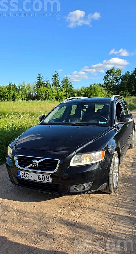 Volvo V50, 2010. gads