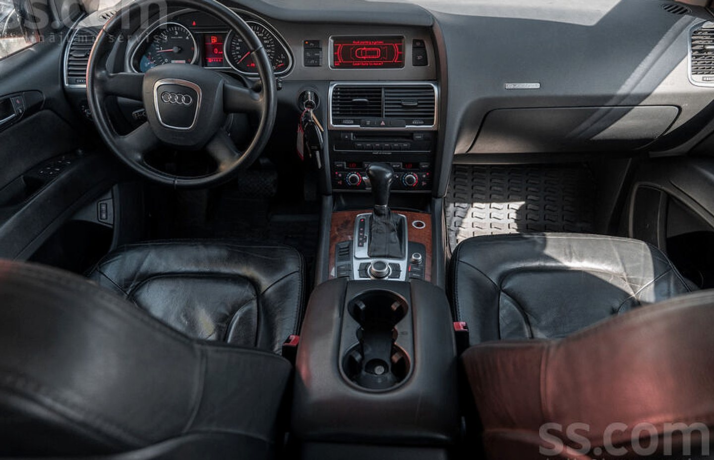 Audi Q7 — foto 5