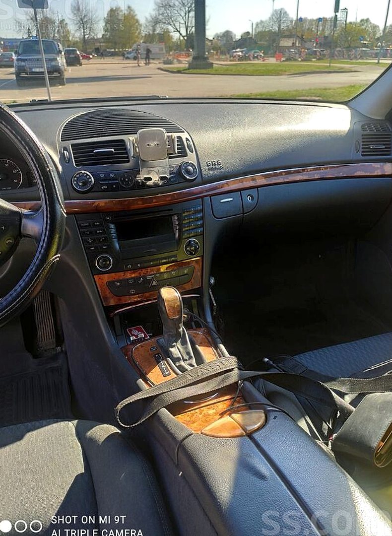Mercedes-Benz E270 — foto 5