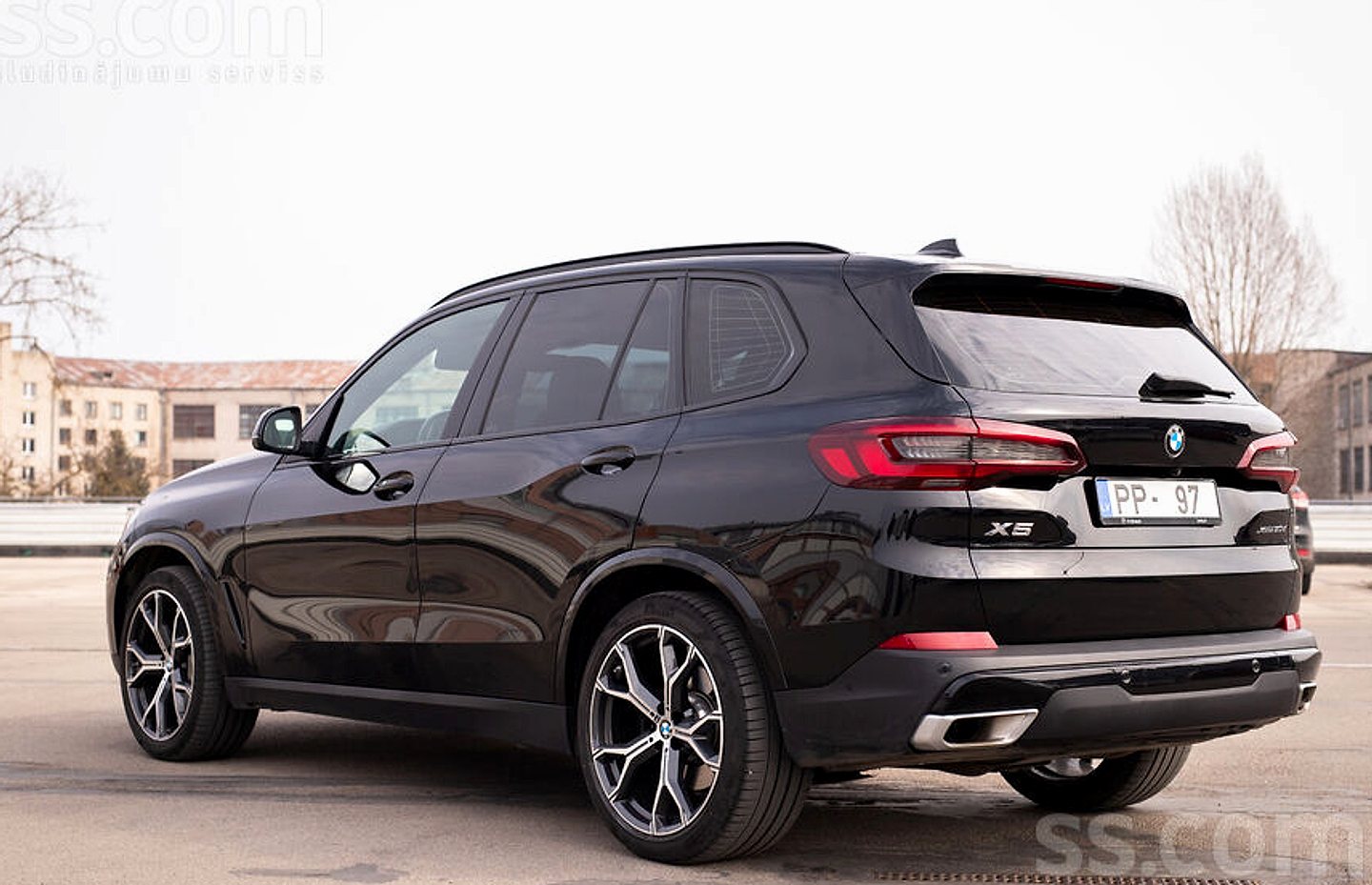 BMW X5 — foto 2