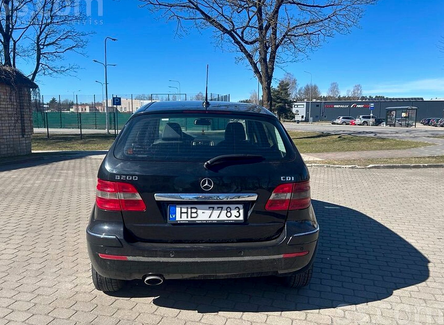 Mercedes-Benz B200 — foto 3
