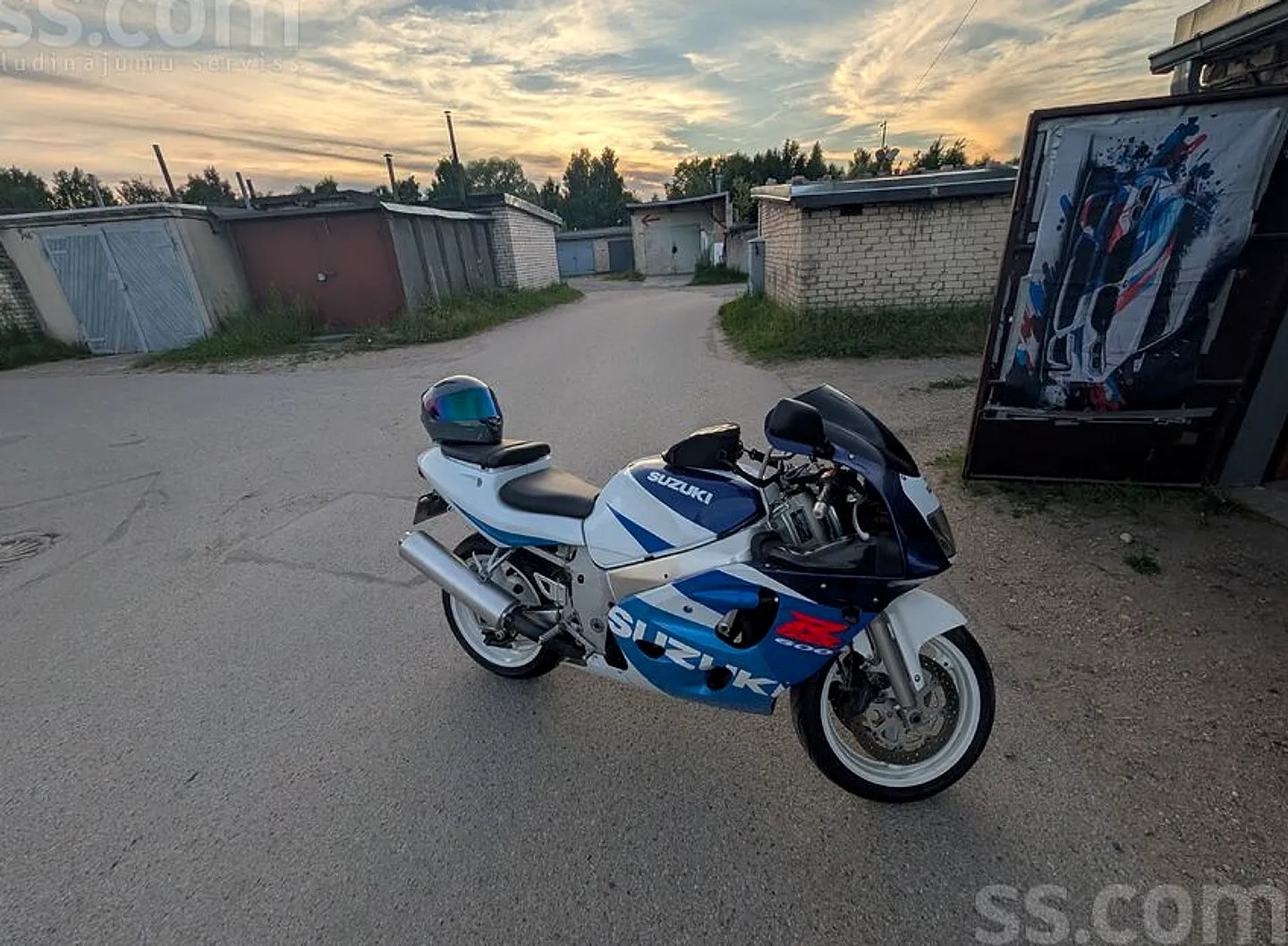 Suzuki Srx-600