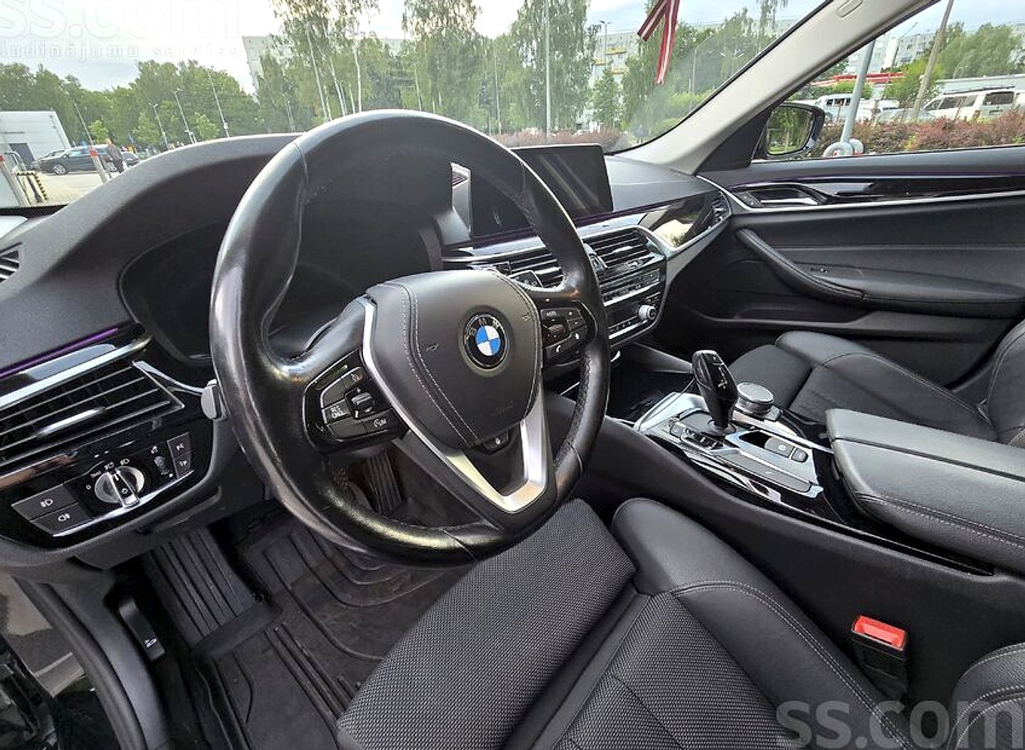 BMW 520 — foto 5