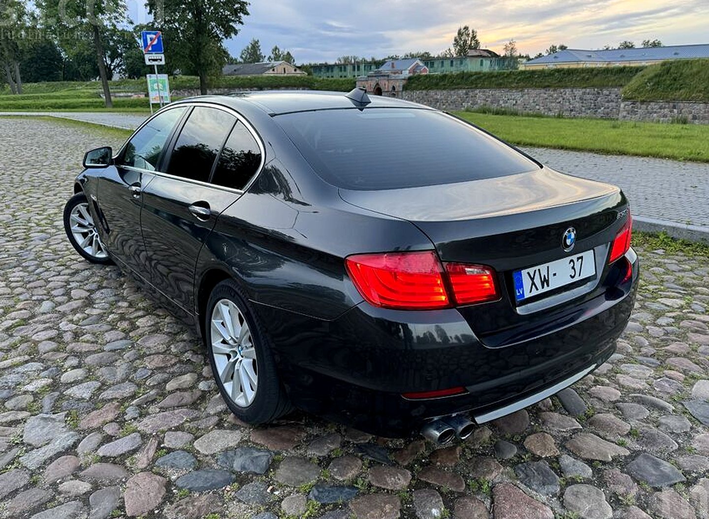 BMW 530 — foto 2