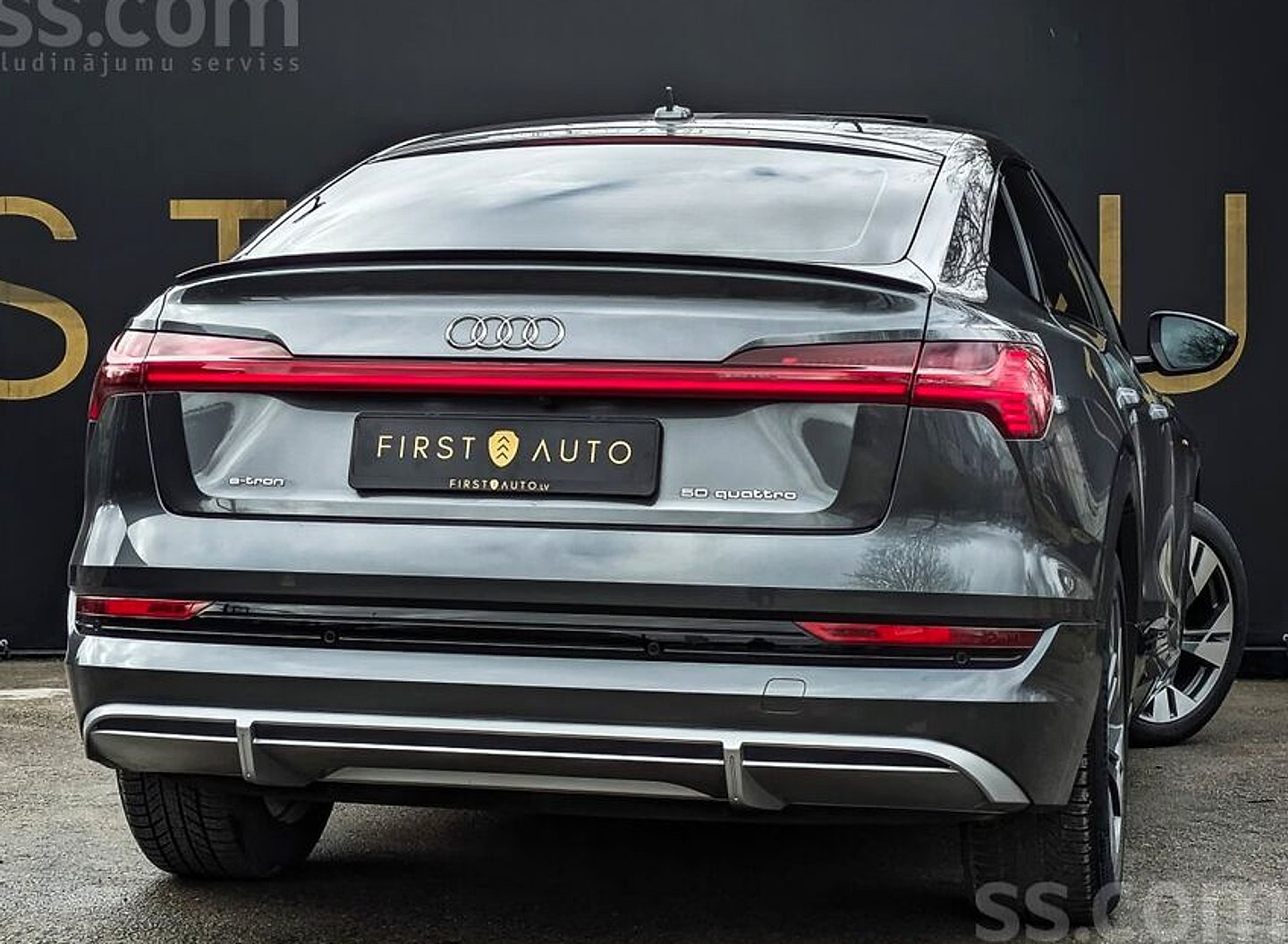 Audi E-tron — foto 4