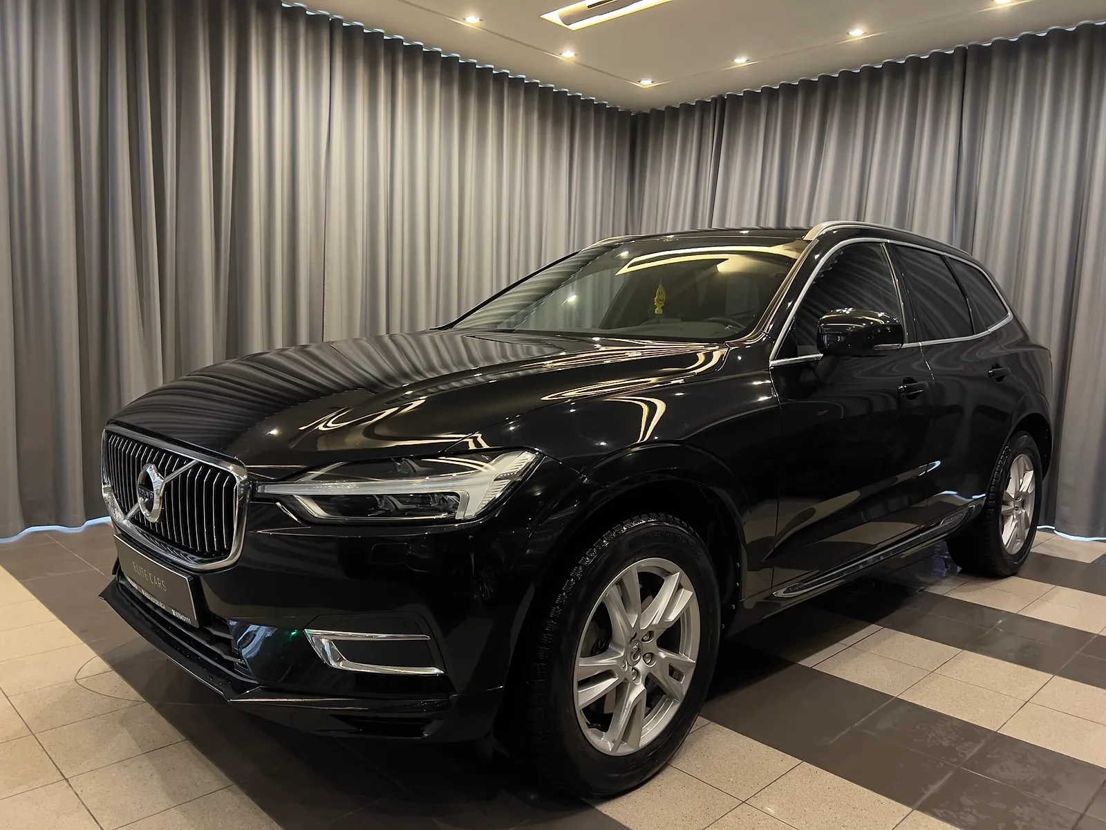 Volvo XC60, 2017. gads