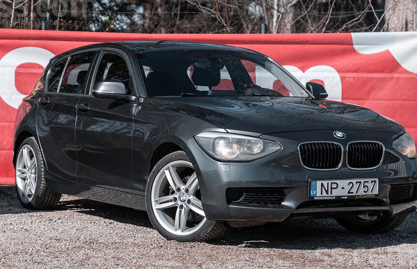 BMW 118 — foto 2