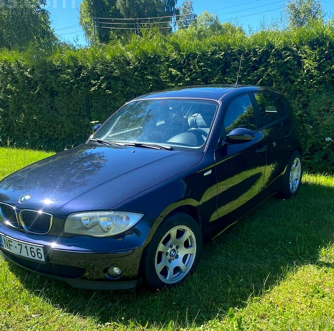 BMW 118 — foto 5