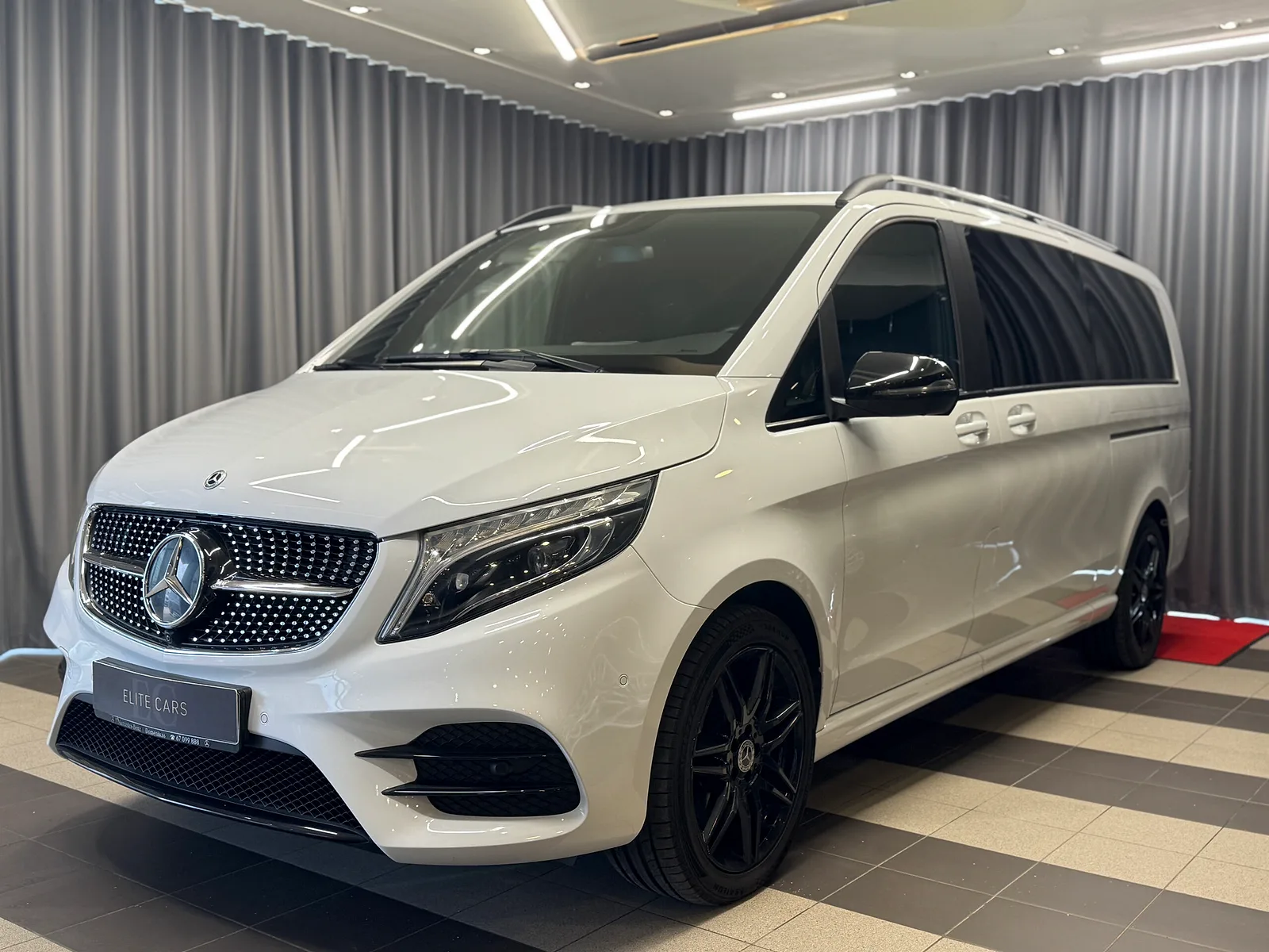 Mercedes-Benz V250, 2022. gads