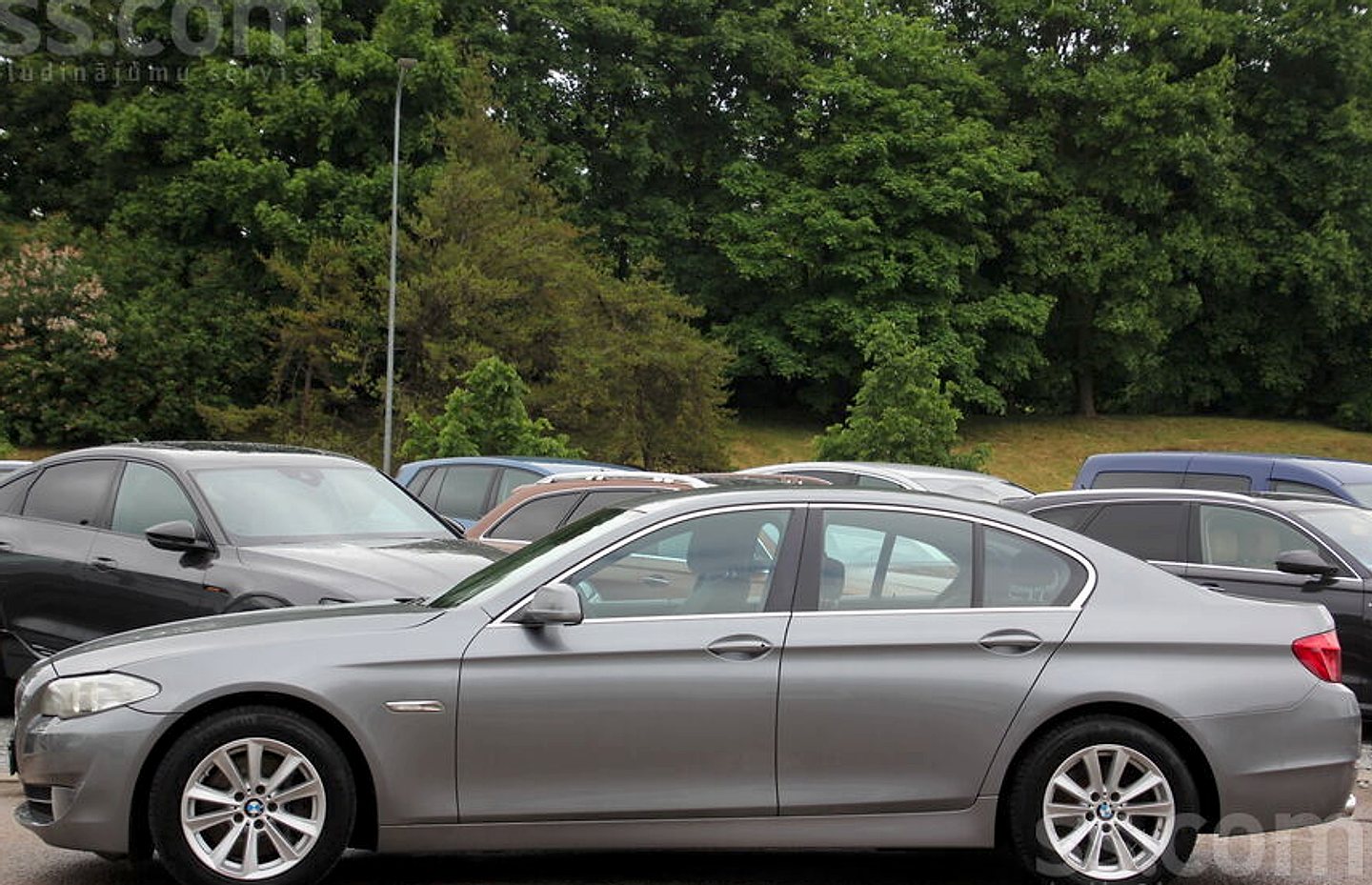 BMW 530 — foto 2
