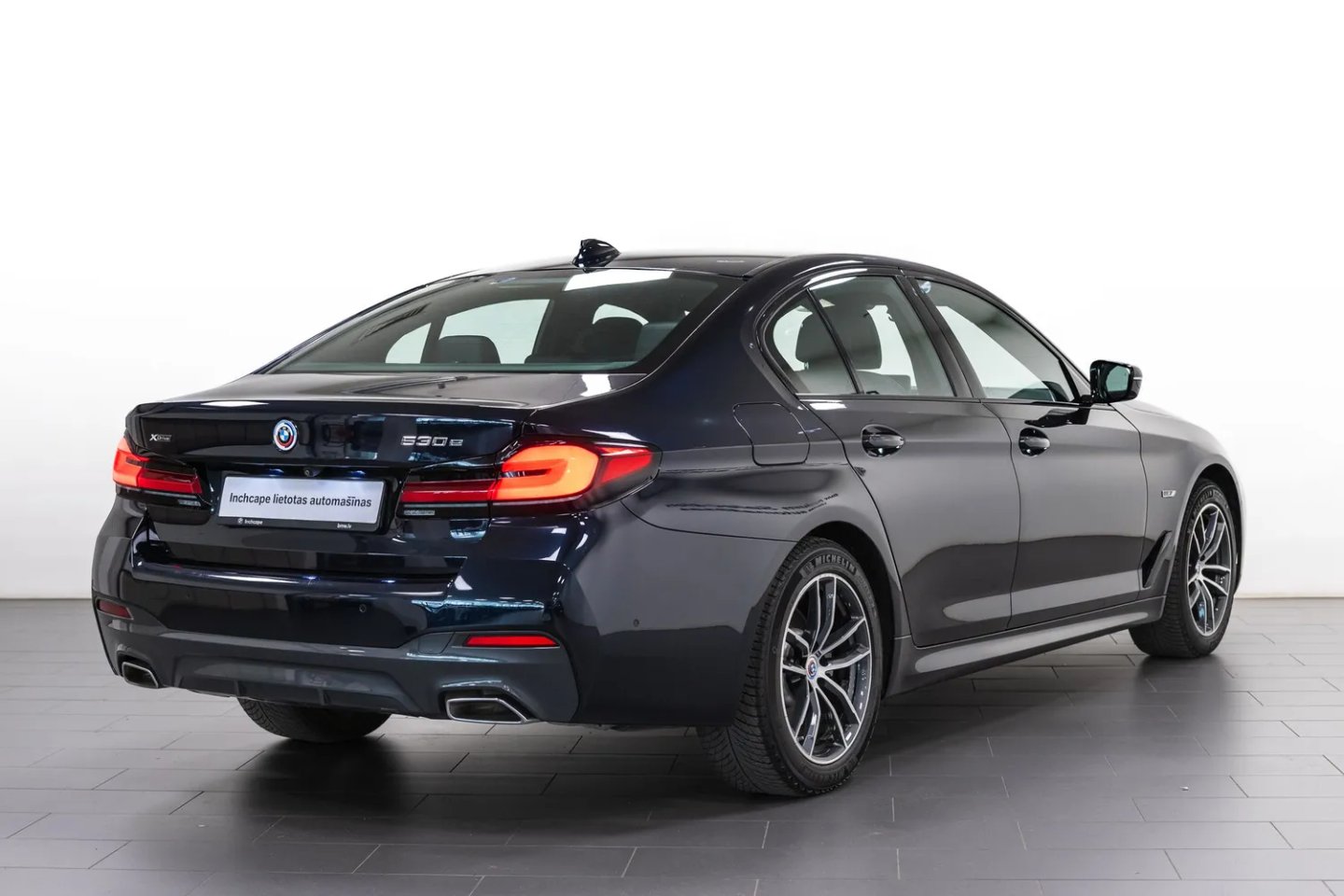 BMW 530 — foto 2