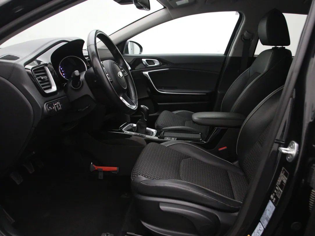 KIA Ceed — foto 5