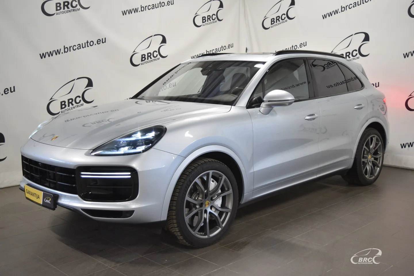 Porsche Cayenne, 2018. gads