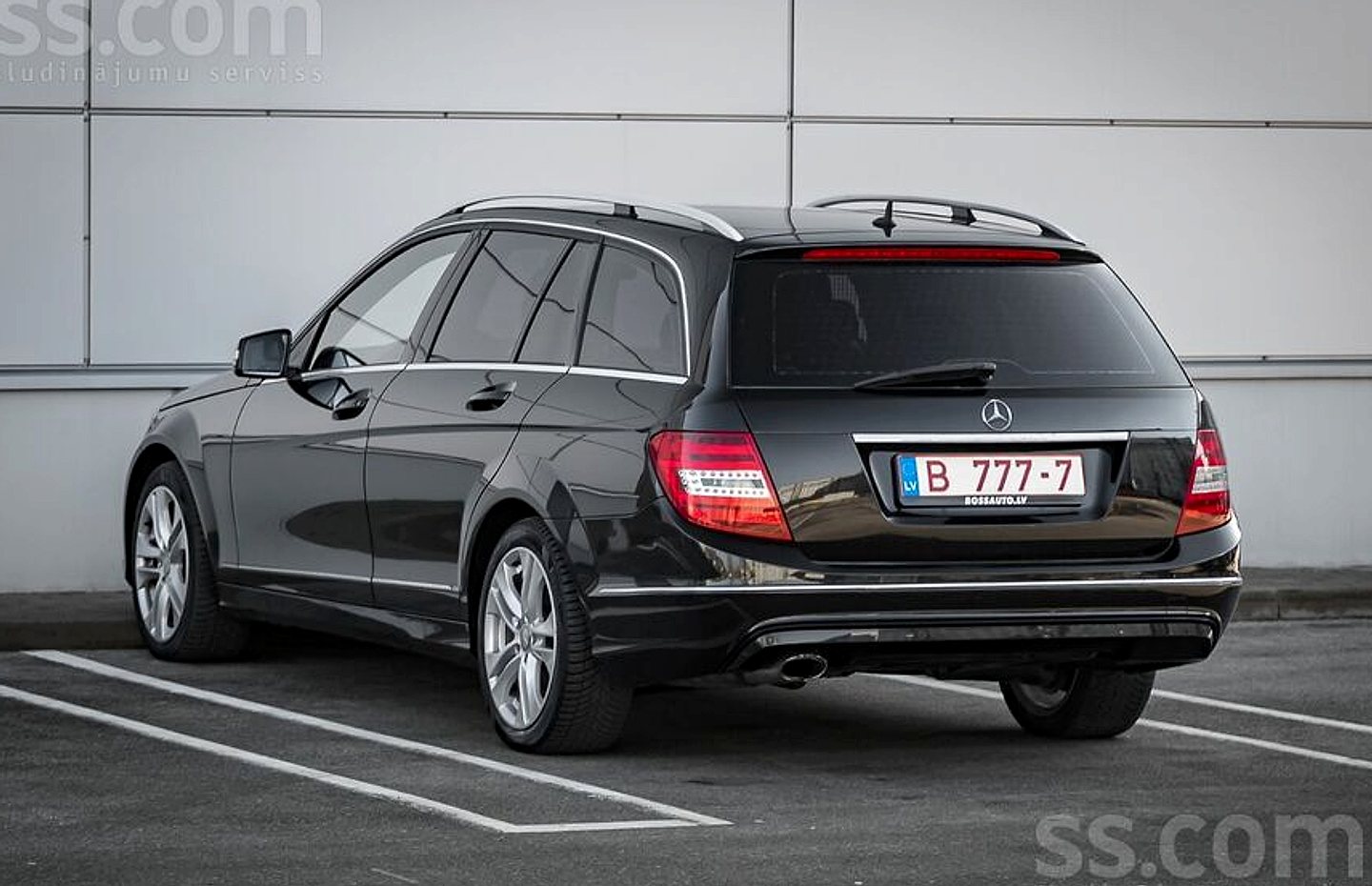 Mercedes-Benz C220 — foto 6
