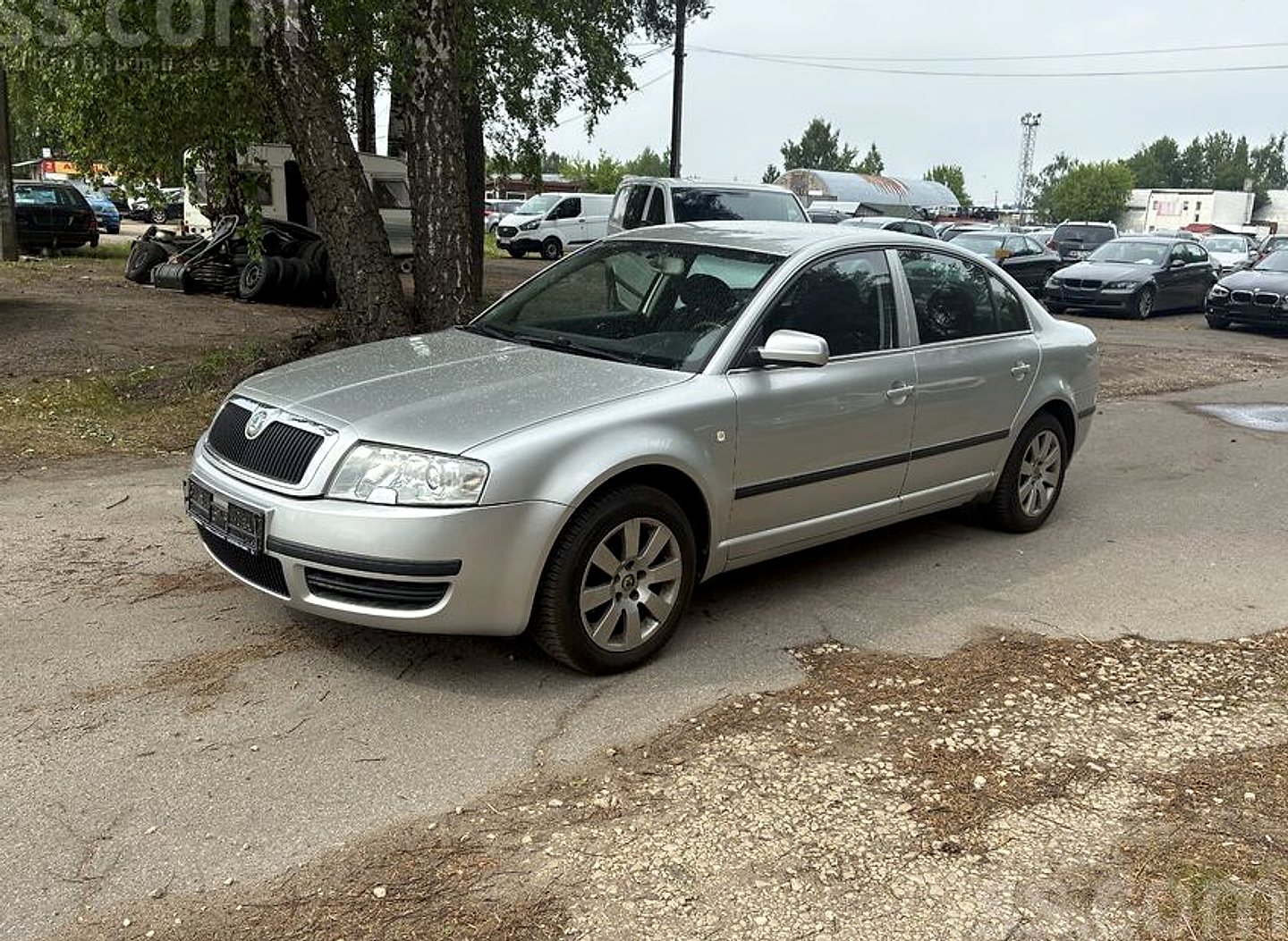 Škoda Superb — foto 6