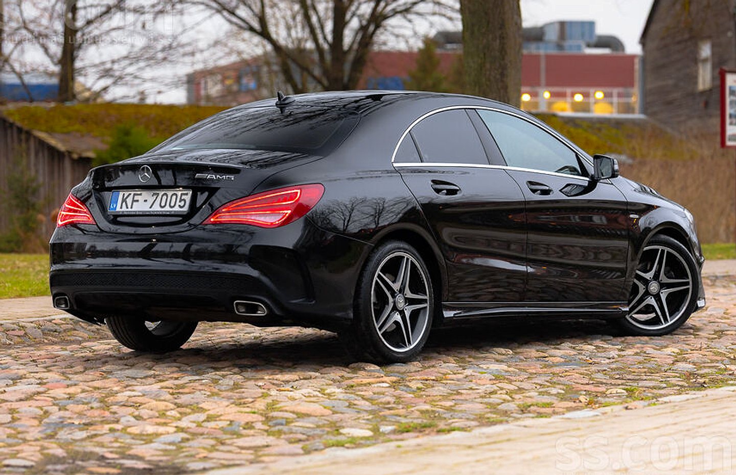 Mercedes-Benz CLA200 — foto 4