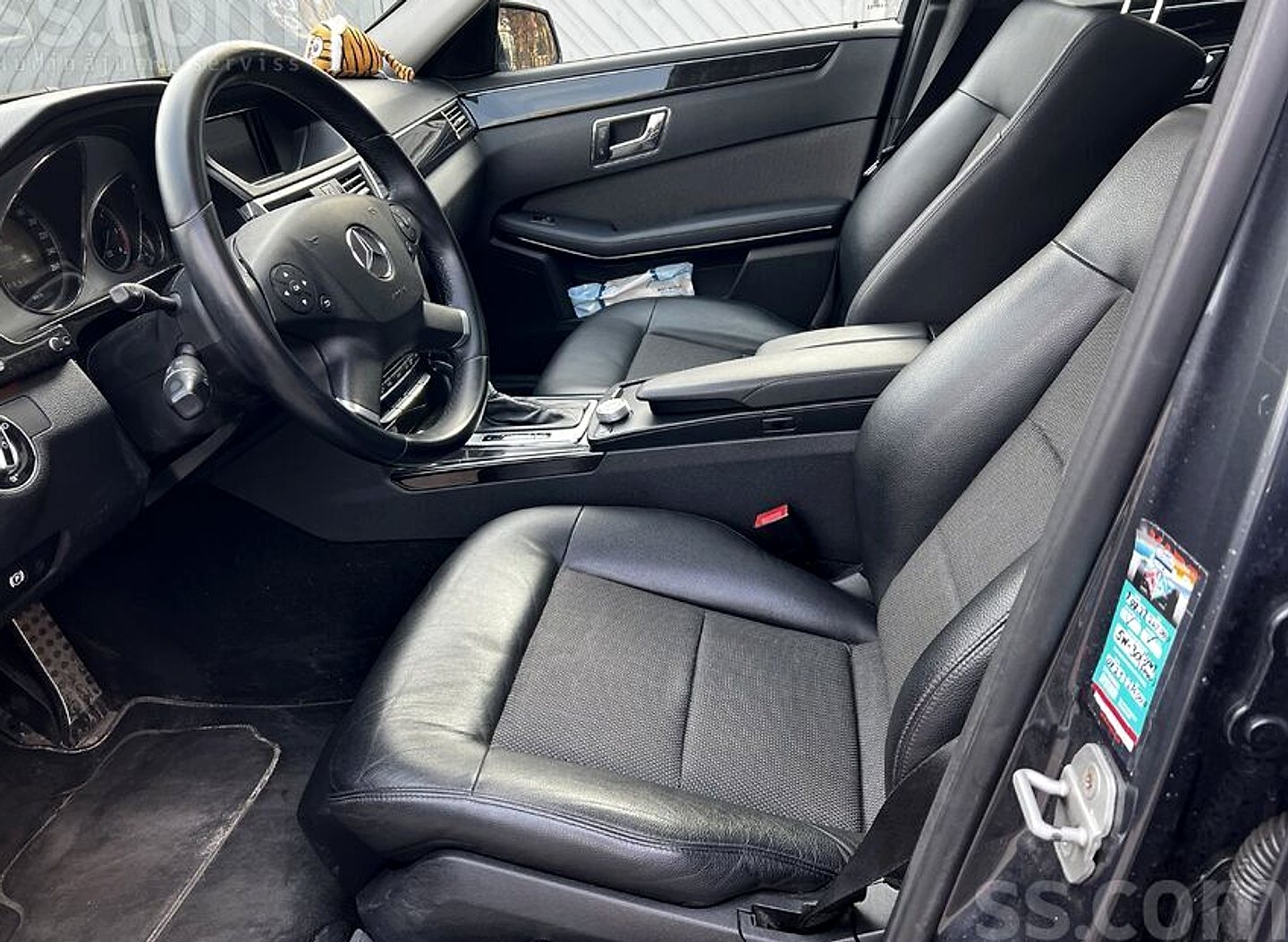 Mercedes-Benz E250 — foto 6