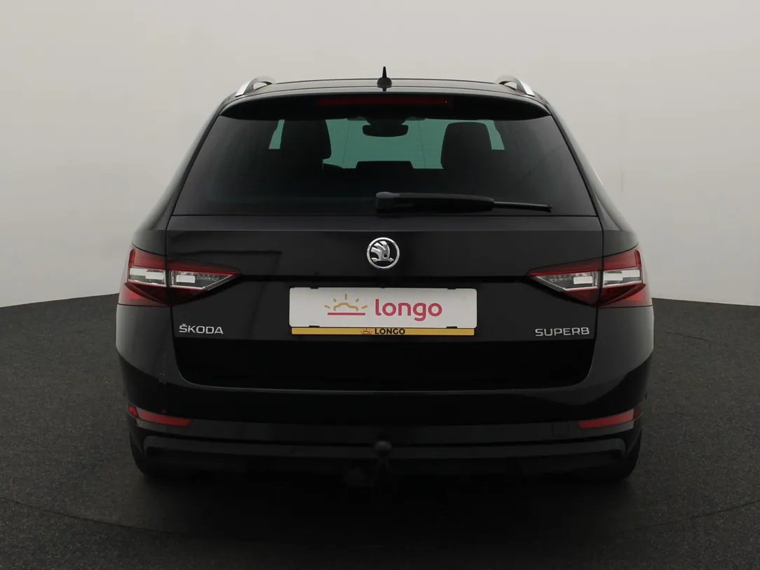 Škoda Superb — foto 6