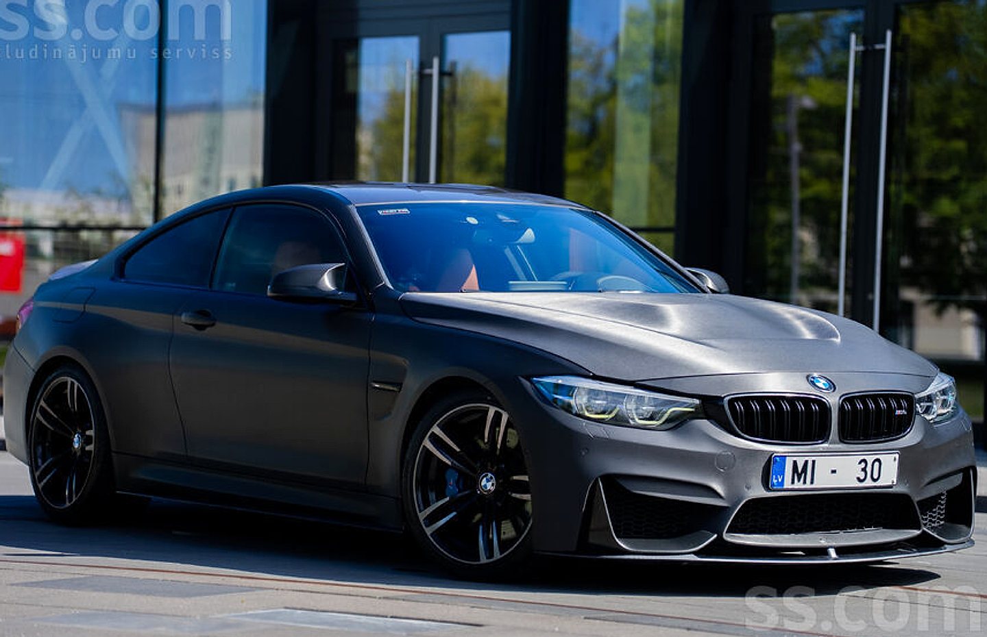 BMW M4 — foto 3