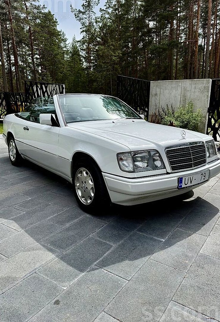 Mercedes-Benz E220 — foto 4