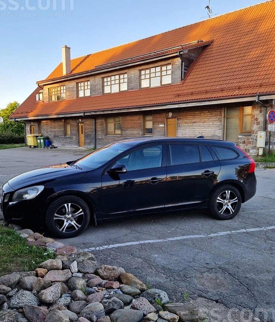 Volvo V60, 2011. gads