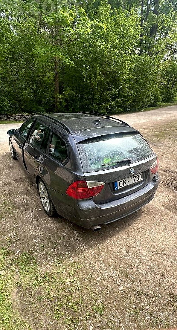 BMW 320 — foto 4