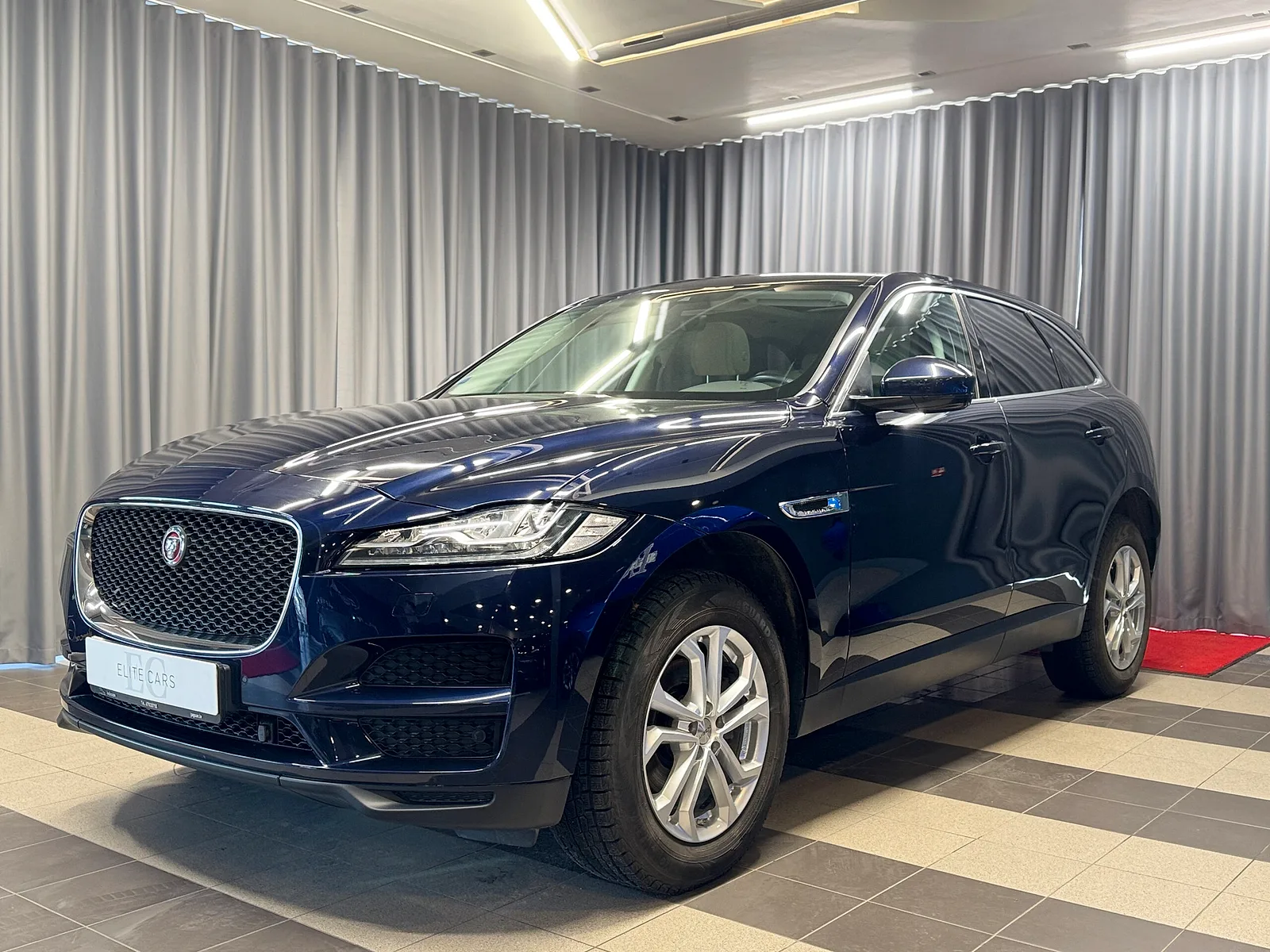 Jaguar F-pace, 2020. gads