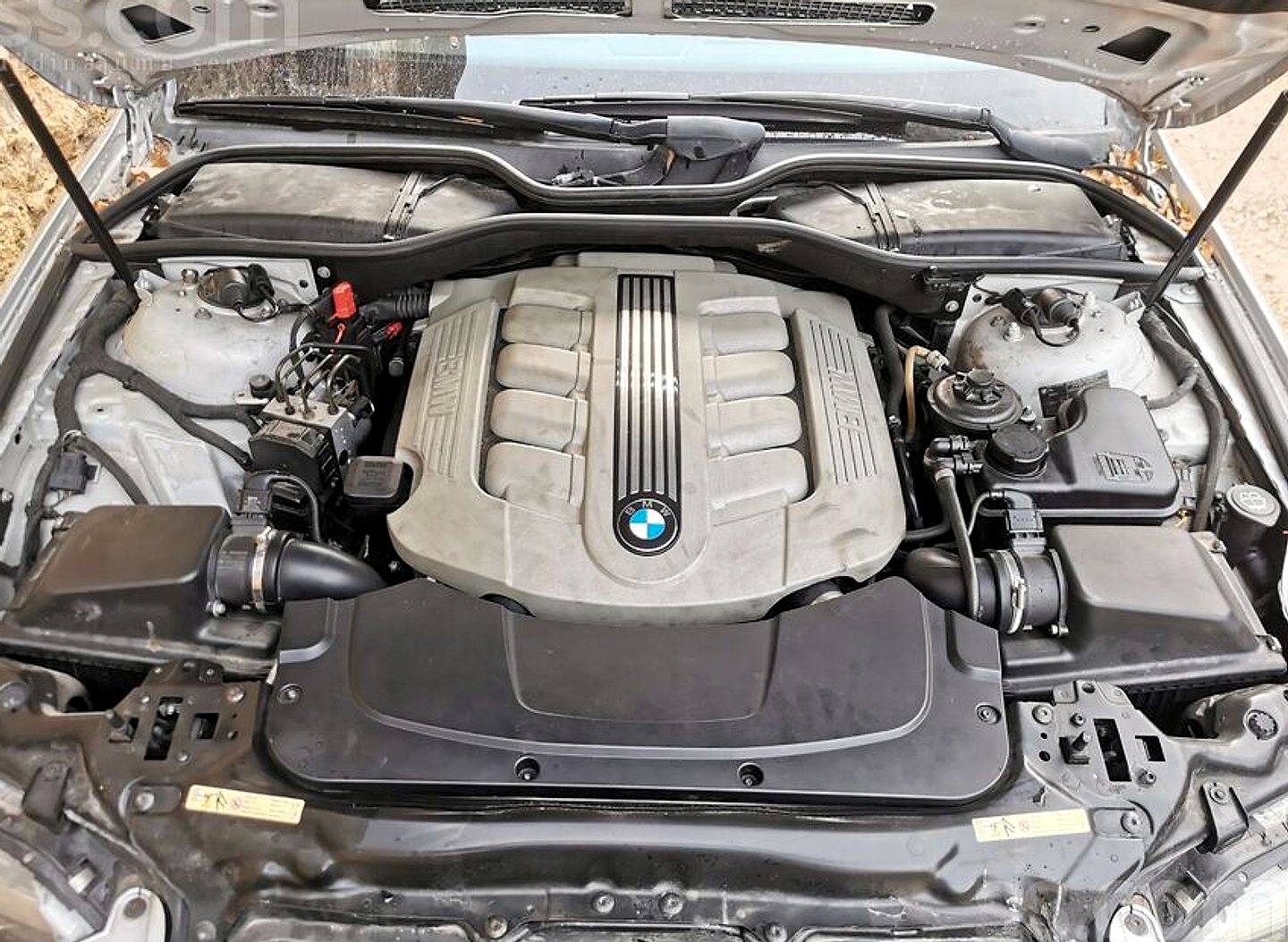 BMW 745 — foto 5