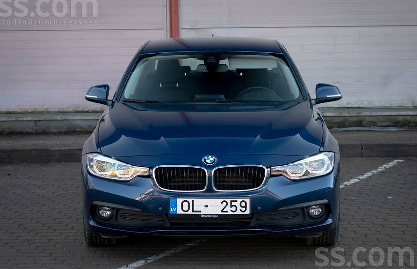 BMW 320 — foto 2
