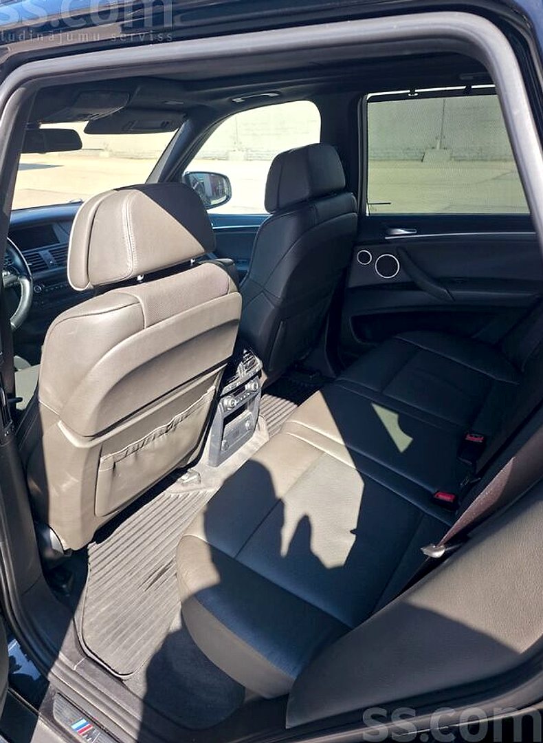 BMW X5 — foto 3
