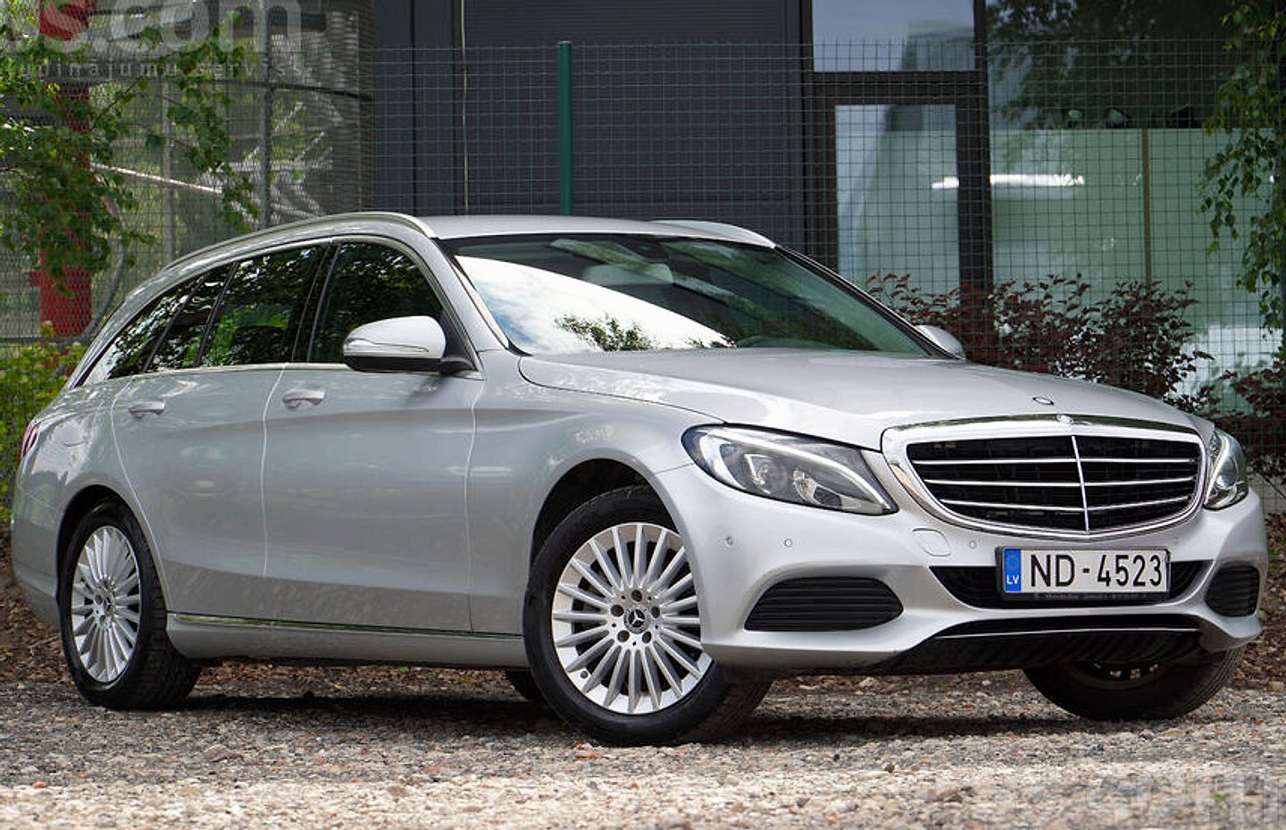 Mercedes-Benz C220 — foto 4