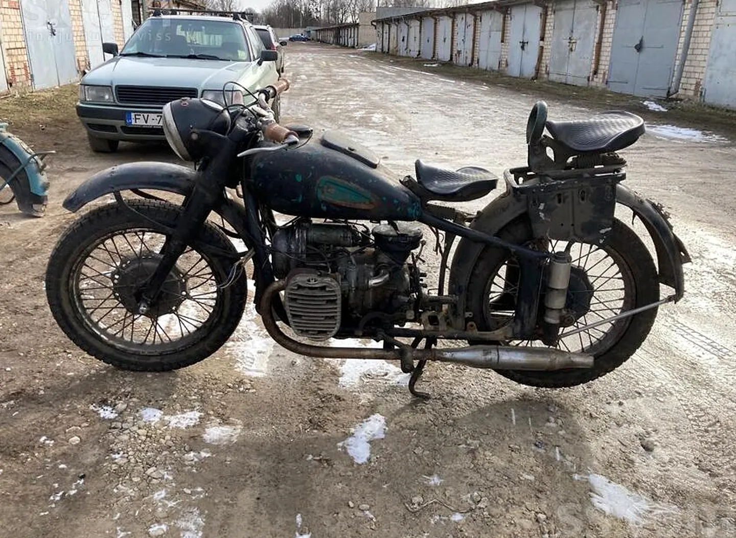Dņepr M 72, 1937. gads