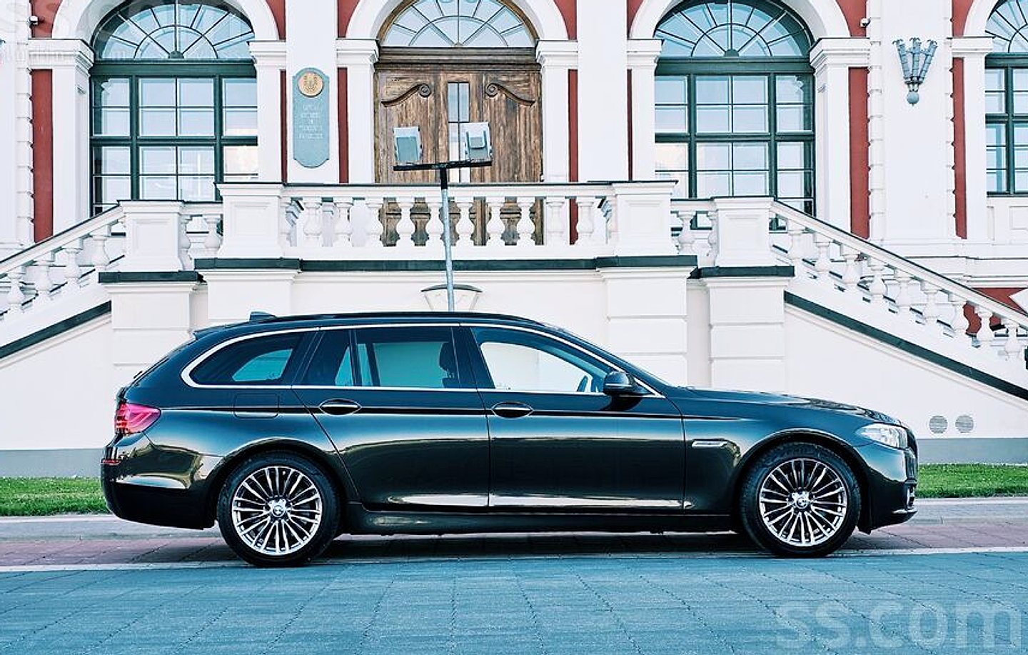 BMW 530 — foto 4