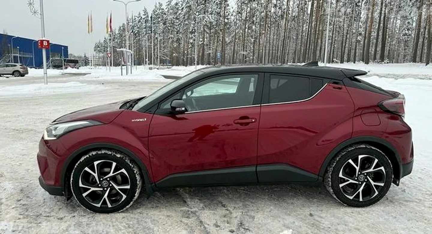 Toyota C-HR, 2019. gads