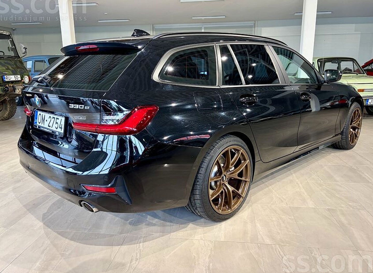 BMW 330 — foto 3
