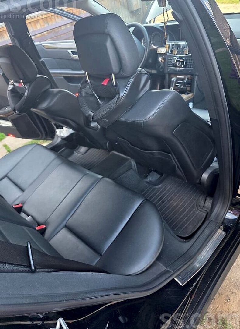 Mercedes-Benz E250 — foto 6