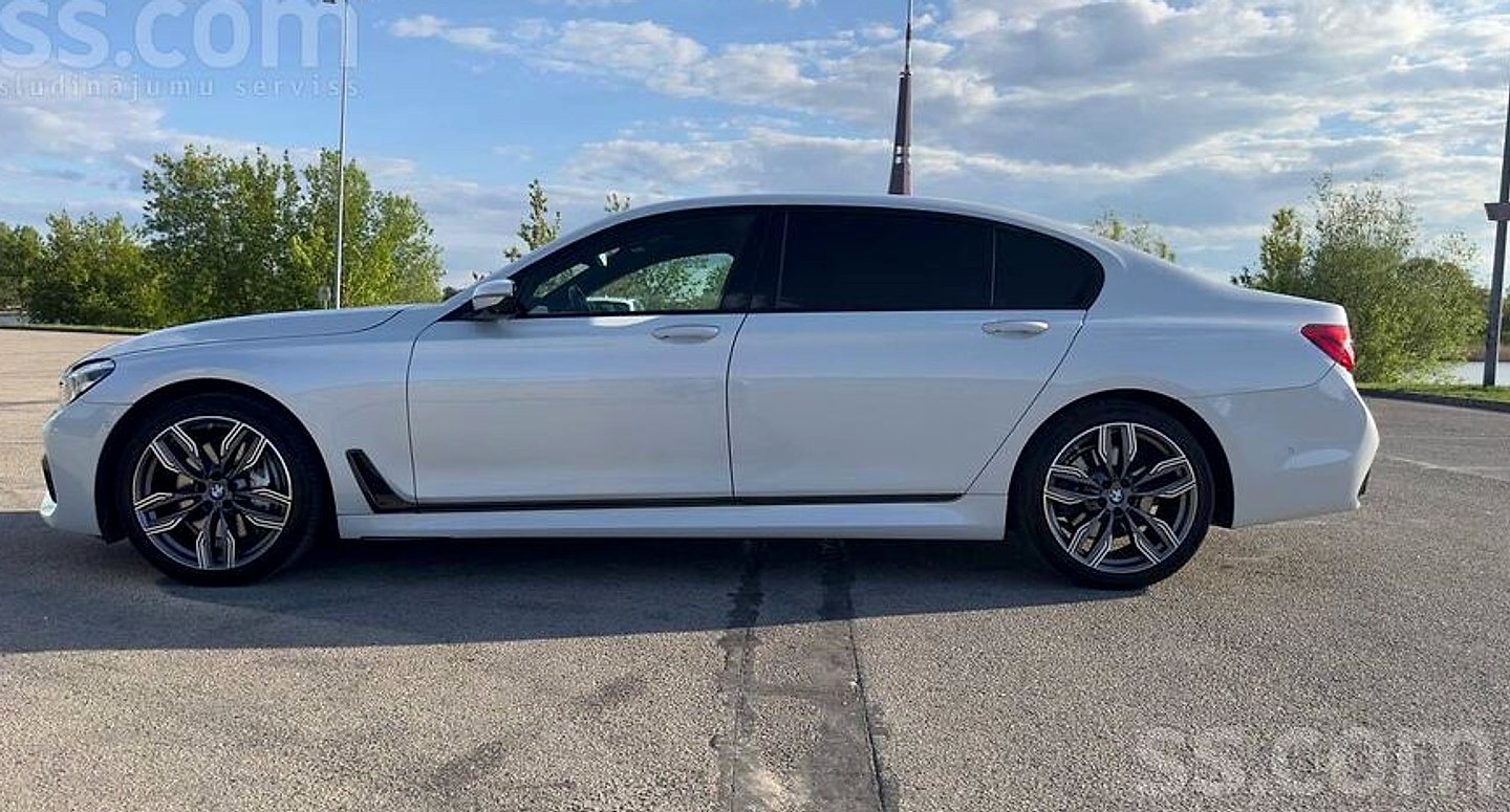 BMW 750 — foto 4