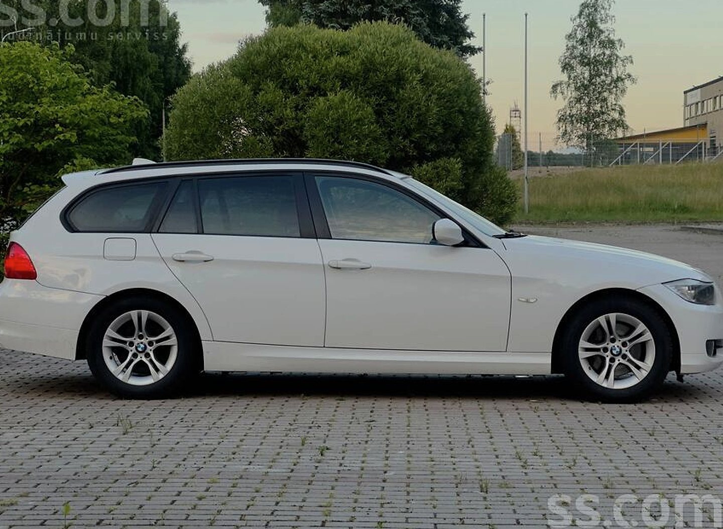 BMW 318 — foto 4
