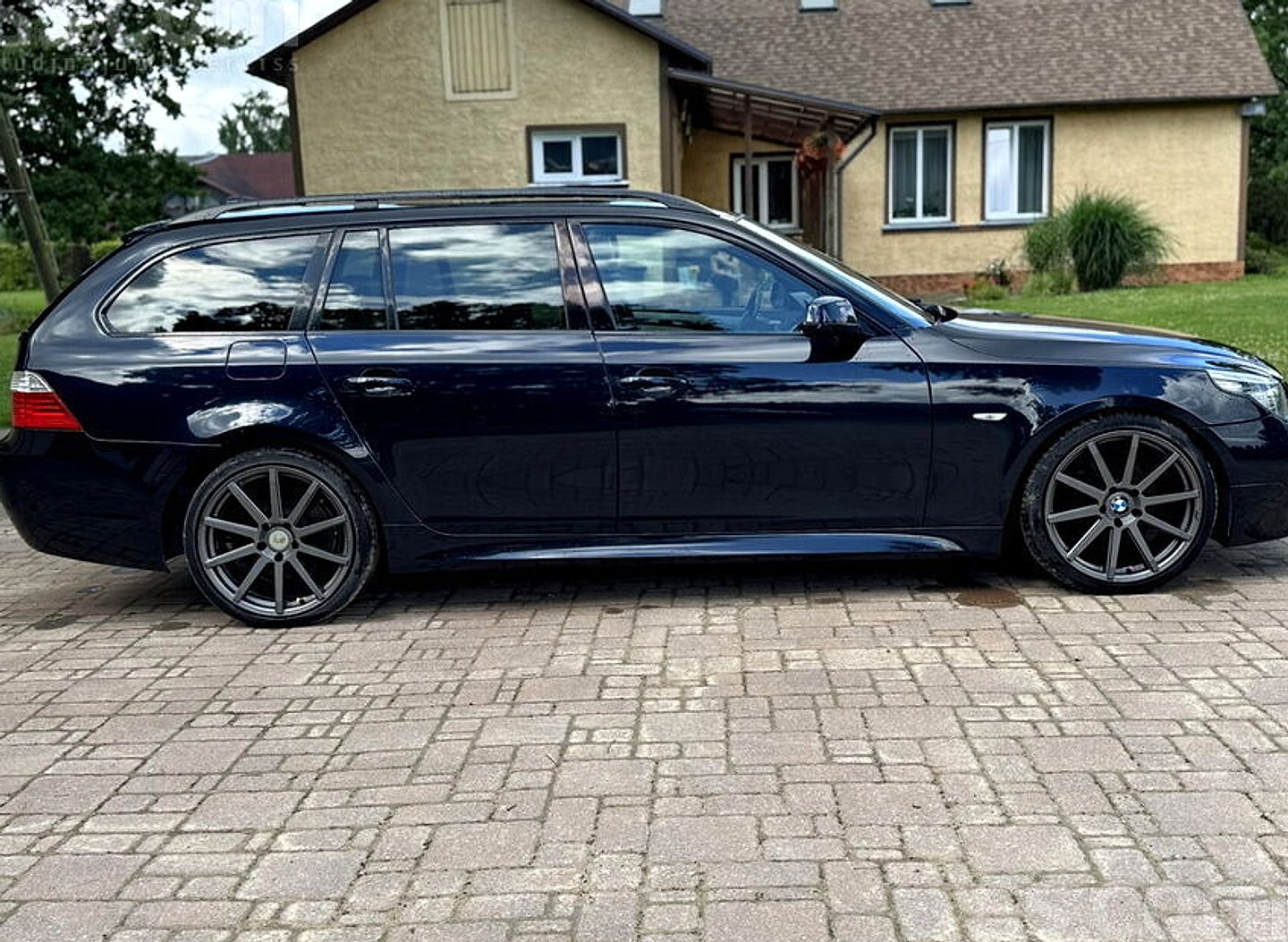 BMW 525 — foto 3