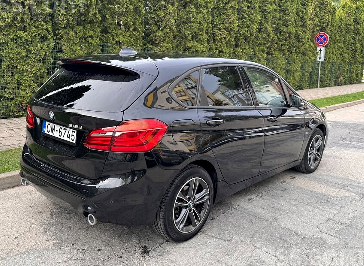 BMW 218 — foto 4