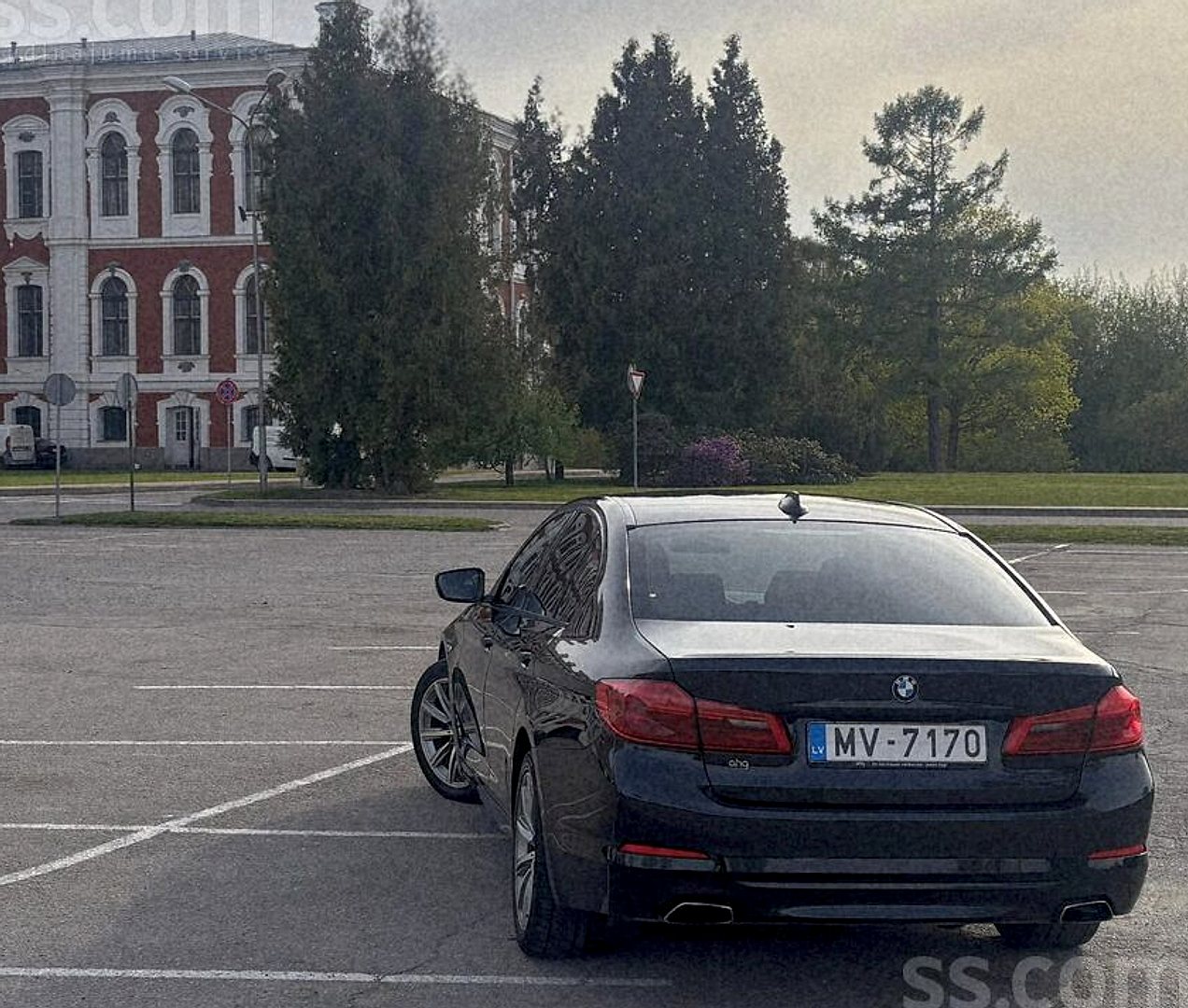 BMW 540 — foto 4