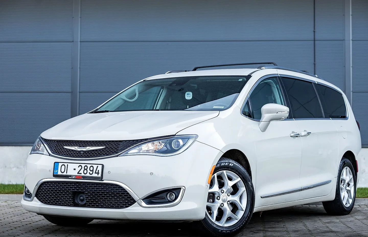 Chrysler Pacifica, 2017. gads